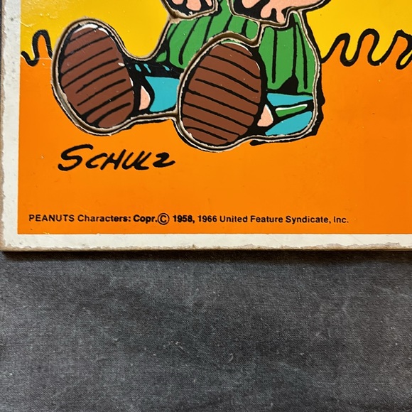 Vintage Made in USA Peanuts Snoopy & Peppermint Patty Playskool wooden puzzle - Picture 2 of 9